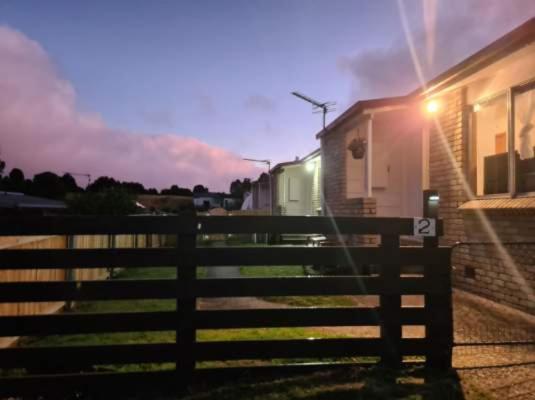 Waratah Waterfall Retreat Unit 1 Free Pay Tv In Two Rooms Free Wifi Экстерьер фото